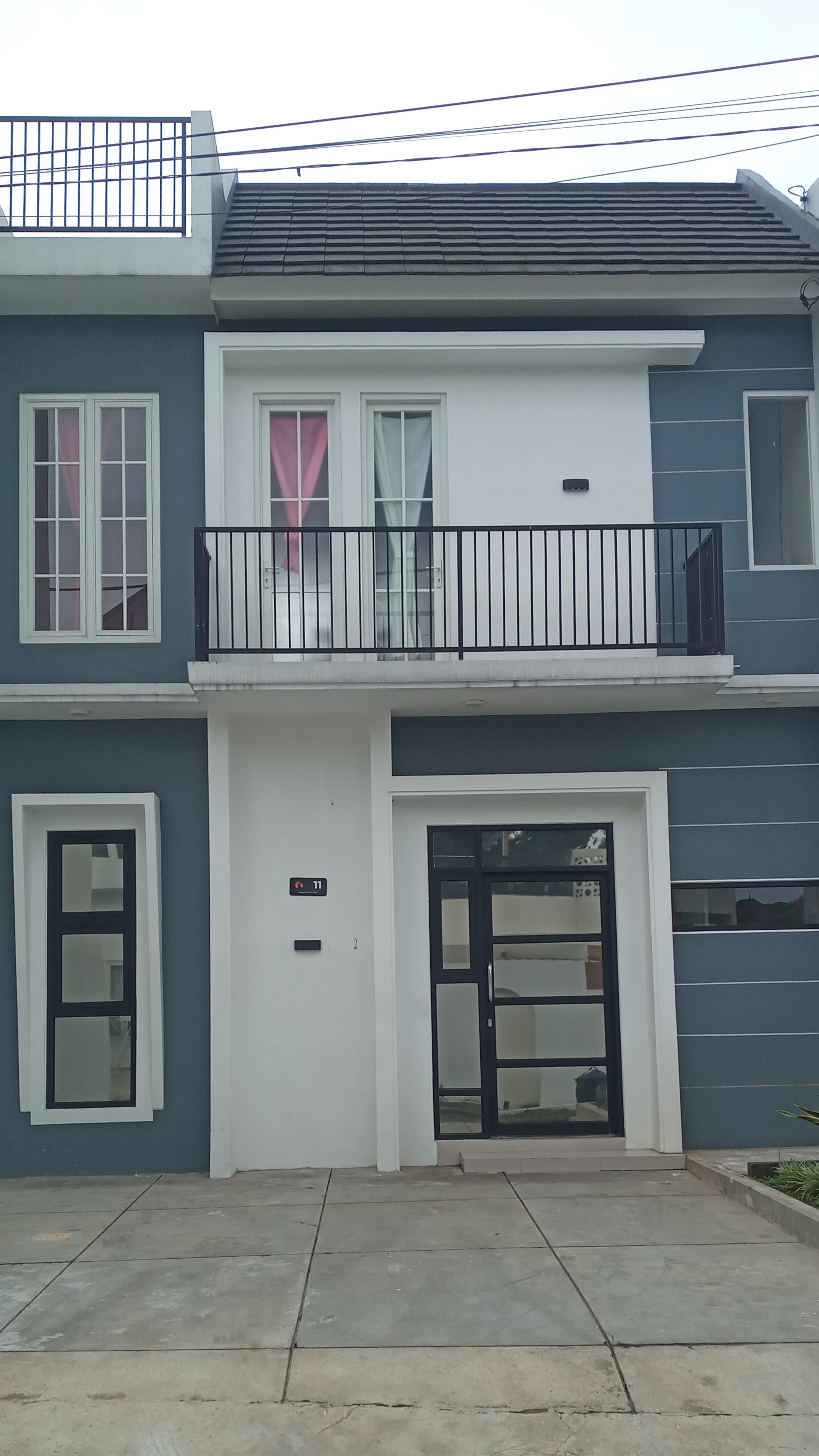 Tampak Depan Villa